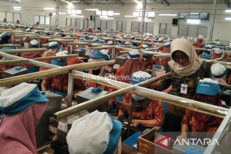 Pekerja Tembakau Tolak Kemasan Polos, Khawatir PHK Meningkat