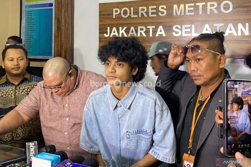Vadel Menyangkal Tuduhan Persetubuhan Anak dan Aborsi oleh Nikita Mirzani