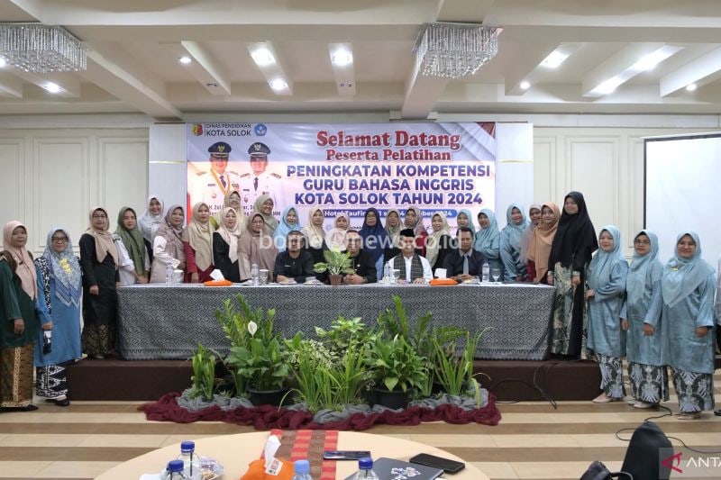 Disdik Kota Solok menggelar pelatihan peningkatan kompetensi guru bahasa Inggris di Kota Solok, Sumatera Barat. ANTARA/HO-Diskominfo Solok.