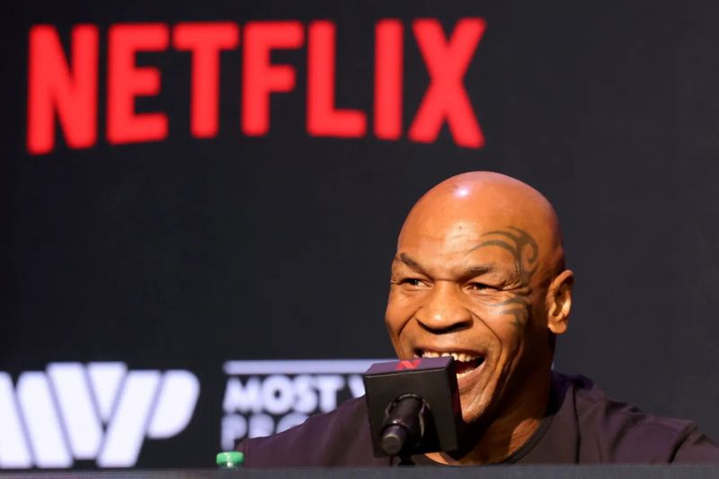 Mike Tyson Tampilkan Latihan Menjelang Pertarungan Lawan Jake Paul
