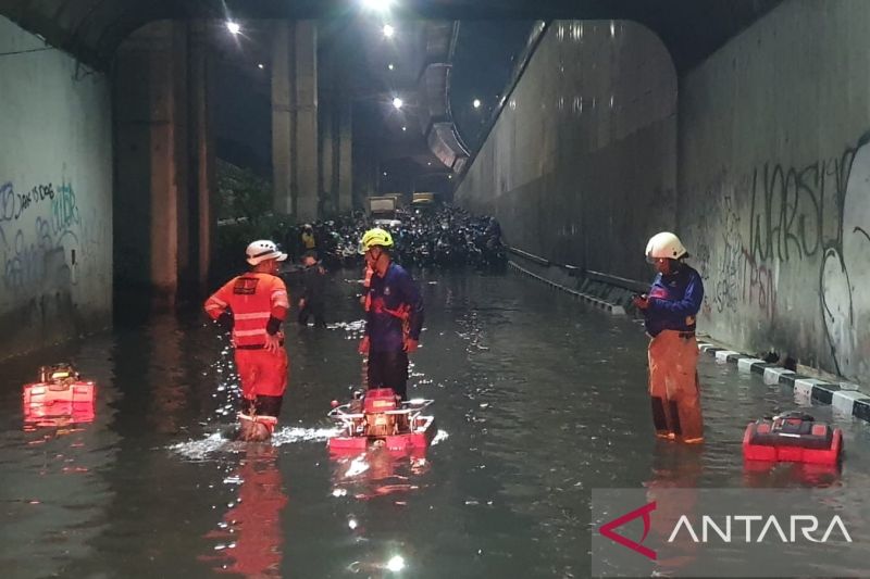 Pemkot Bogor Tangani Banjir di Underpass Sholisl dengan Mesin Penyedot