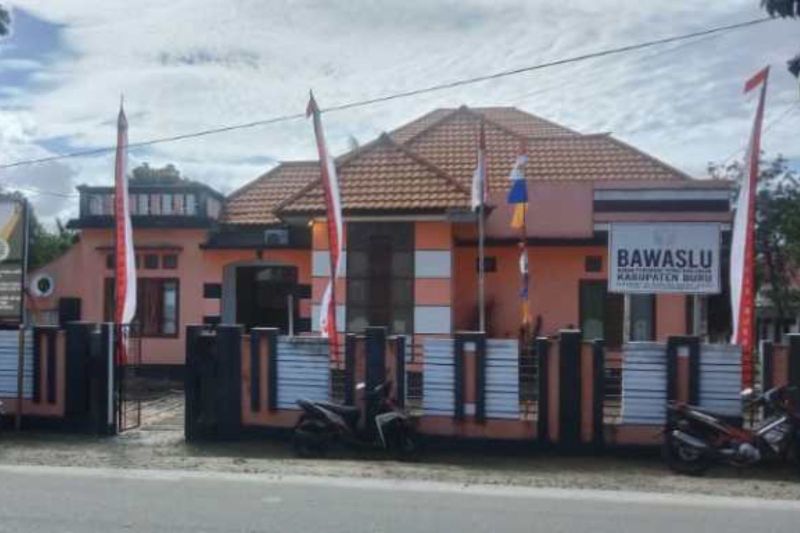 Kantor Bawaslu Buru. ANTARA/HO-Bawaslu Buru