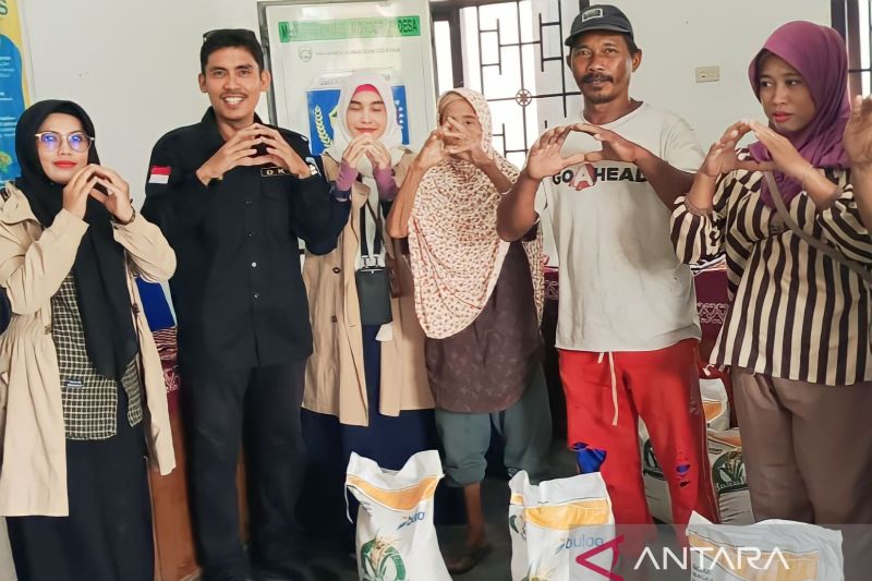 Bulog OKU Salurkan 243 Ton Beras Bantuan Pangan untuk KPM