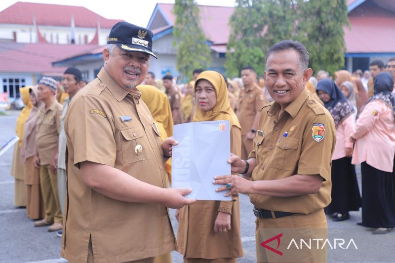 Wali Kota Solok Apresiasi OPD Berprestasi di Berbagai Penghargaan