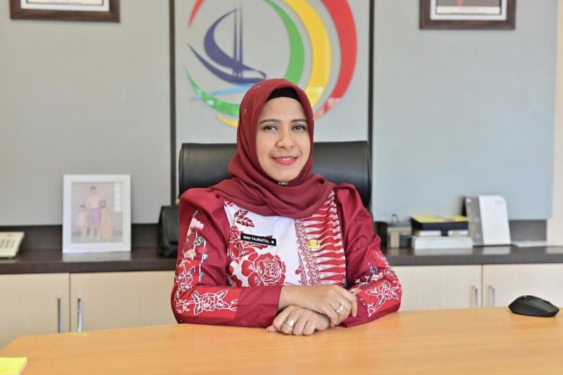 Direktur RSUD Arifin Achmad drg Wan Fajriatul Mamnunah Sp KG saat menyampaikan penambahan jam layanan poliklinik hingga enam hari. ANTARA/HO-Pemprov Riau.