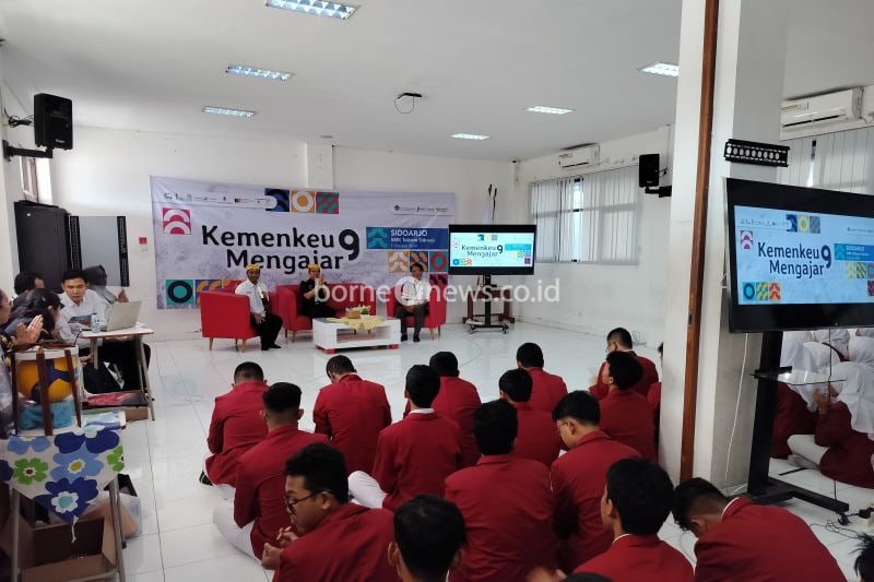 Kemenkeu Mengajar Hadir di Tiga Sekolah Sidoarjo, Tingkatkan Pemahaman Siswa