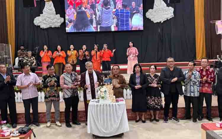 Calon Gubernur Abdul Razak Raih Dukungan dari GBI Barigas, Optimis Menangkan Pilkada Kalteng