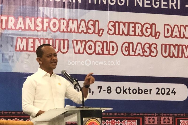 Menteri ESDM Bahlil Lahadalia Dorong Mahasiswa Unpatti Berpartisipasi dalam Pembangunan Daerah