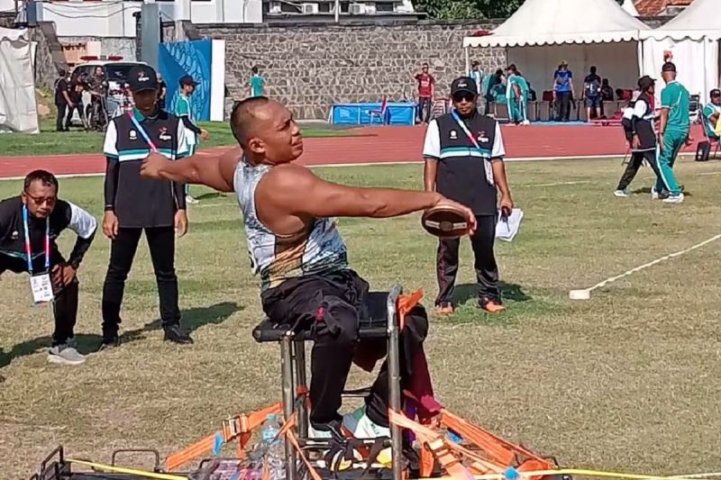 Riadi Saputra Raih Medali Emas Pertama untuk Sumut di Peparnas