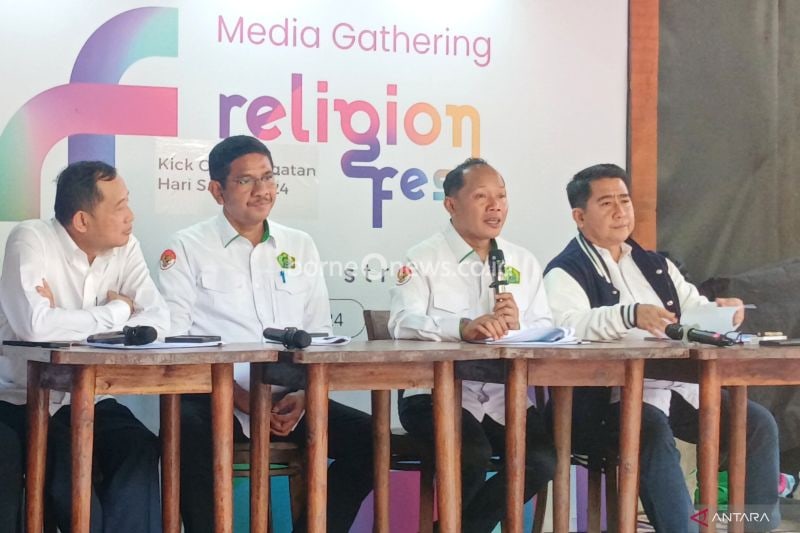 Juru Bicara Kemenag RI Sunanto dalam kegiatan kumpul media di Jakarta, Senin (7/10/2024). ANTARA/Tri Meilani Ameliya.