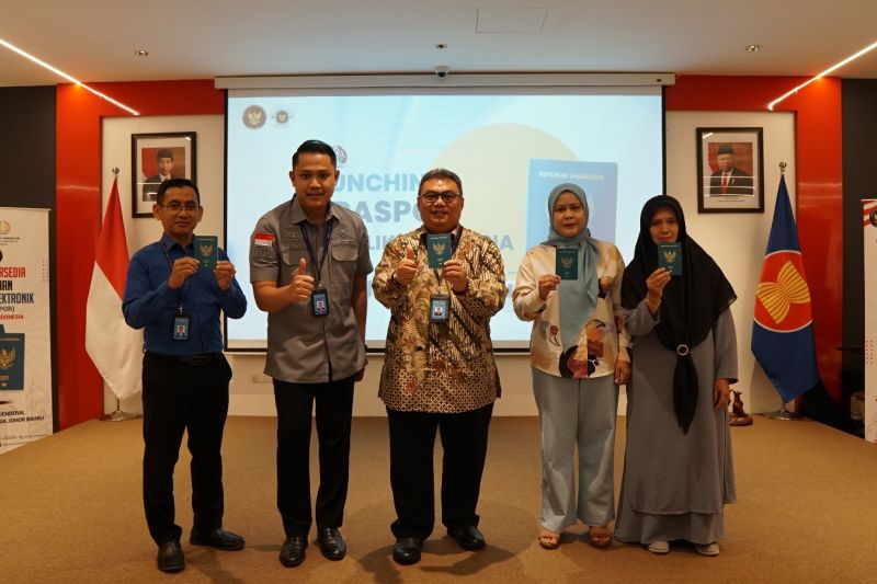 Layanan e-paspor Mudahkan WNI dan Pekerja Migran di Malaysia