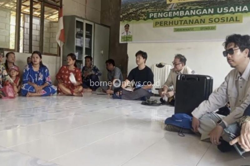 Wisatawan Jepang Kunjungi Desa Tumbang Mangkutup untuk Tinjau Perhutanan Sosial