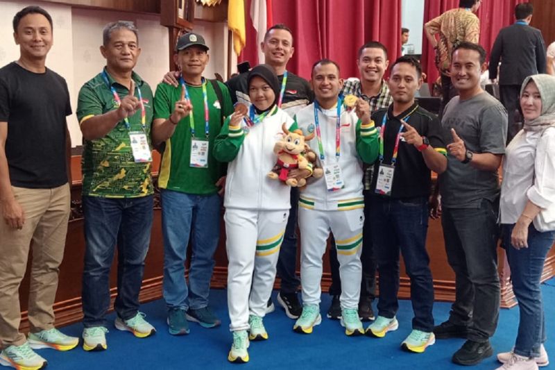 Syah Rudin Raih Emas Pertama untuk Sumut di Peparnas XVII