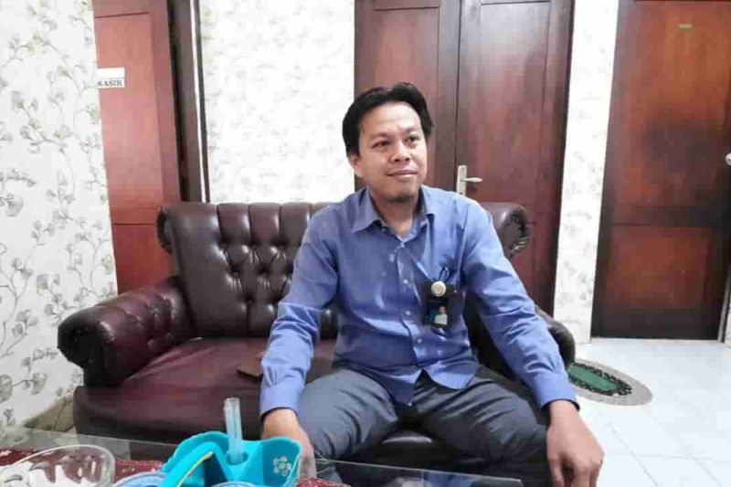 Bulog Salurkan 966 Ton Beras Bantuan Pangan untuk OKU Raya