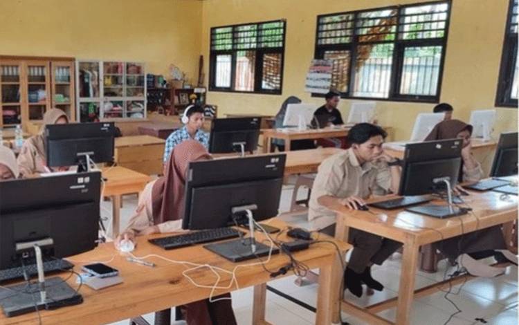 Pendampingan Pendaftaran dan Uji UKBI di SMKN 1 Kotawaringin Lama