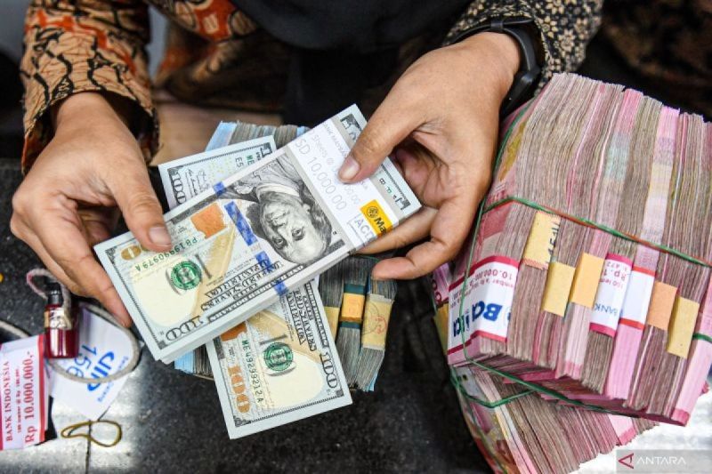Rupiah Menguat 7 Poin Jadi Rp15.680 per Dolar AS di Pasar