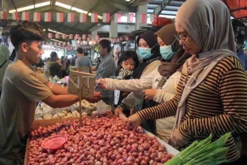 Harga Pangan Naik, Bawang Merah Capai Rp28.760 per Kg