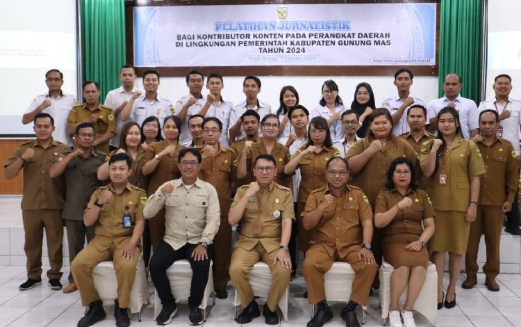 Sekda Gunung Mas Berharap Kontributor Konten dari Perangkat Daerah Dapat Menulis Berita Sesuai dengan Dasar-dasar Jurnalistik