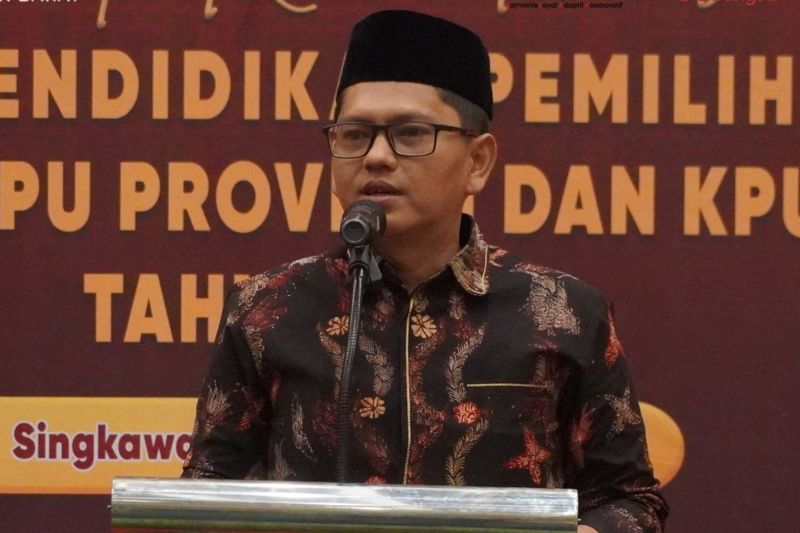 Komisioner KPU Kalbar, Suryadi (ANTARA/Rendra Oxtora)