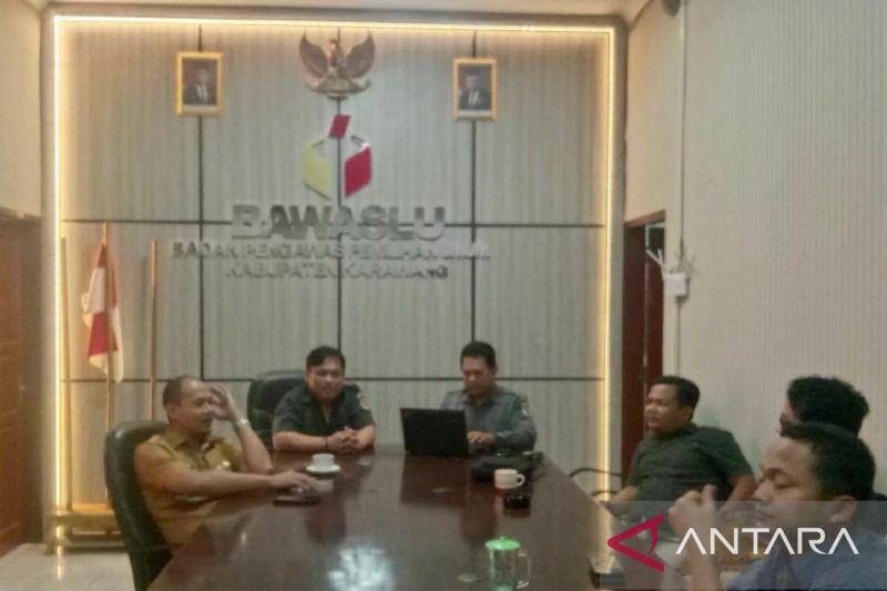 Bawaslu Karawang Panggil Sekda Terkait Baliho Calon Bupati Petahana
