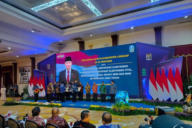 Menteri ATR/BPN Deklarasikan 46 Kabupaten/Kota Lengkap di Jatim