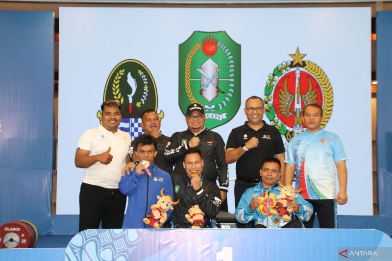 Kalimantan Barat Raih Dua Emas dan Pecahkan Rekor di Peparnas XVII