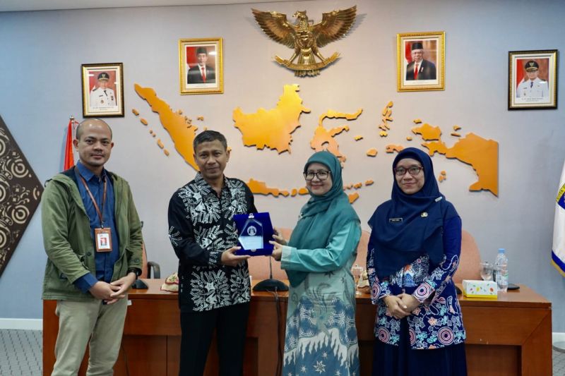 UI Gelar Edukasi Pengelolaan Keuangan untuk Cegah Pinjol di Depok