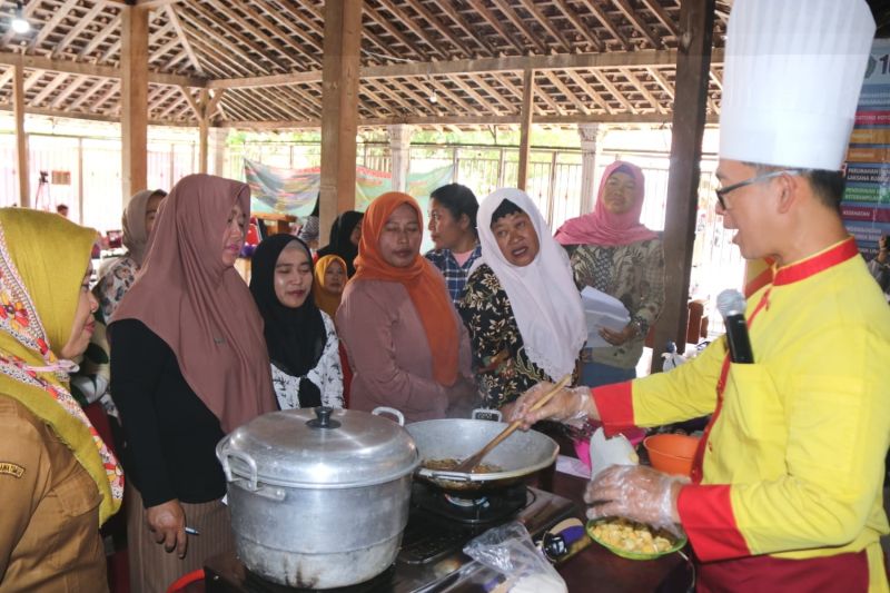 Pemkab Kediri dan TNI Gelar Pelatihan Tata Boga untuk Umkm