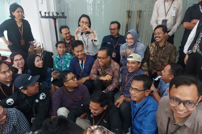 Dedikasi Jokowi Selama 10 Tahun, Pengalaman Pratikno sebagai Mensesneg