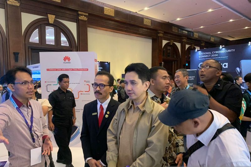 Kun Wardana Abyoto Tekankan Pentingnya Internet Mandiri untuk Keamanan Data Warga Jakarta
