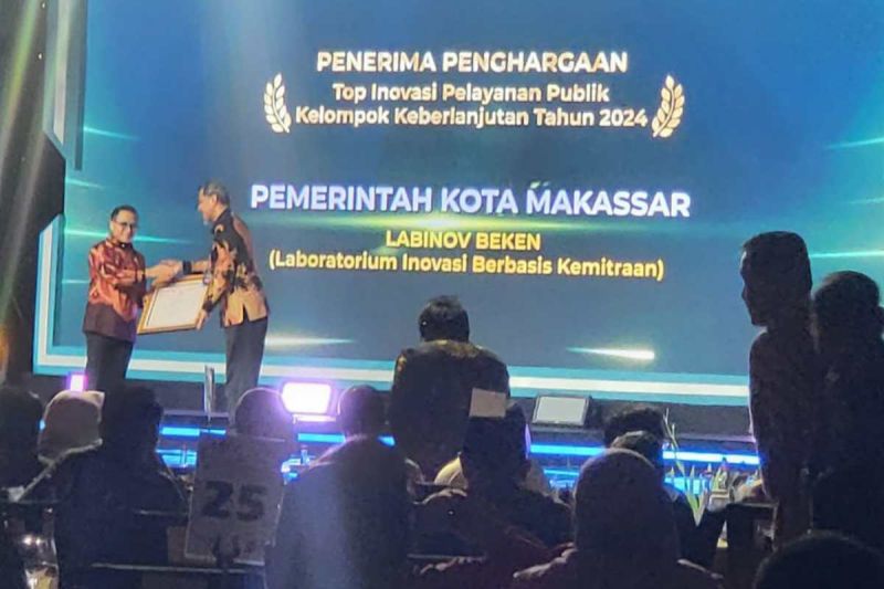 Pemerintah Kota Makassar Raih Penghargaan Inovasi Terbaik Kemenpan-RB