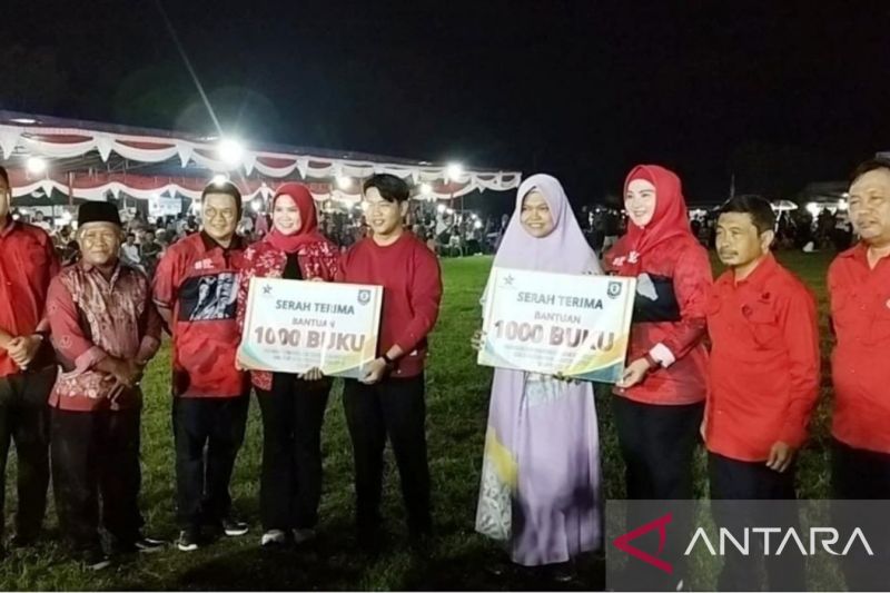 Pemerintah Bangka Selatan Bagikan 13.000 Buku untuk Literasi Masyarakat