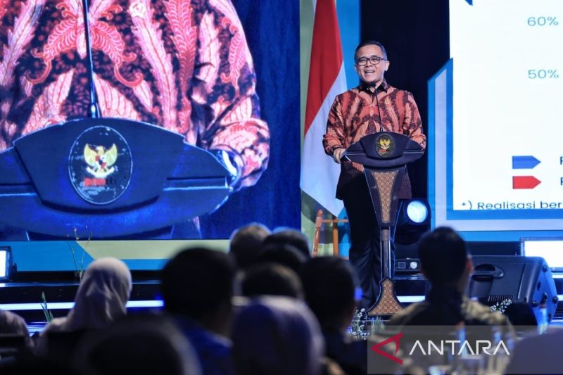 Menteri PANRB Berikan Penghargaan untuk Pelayanan Publik Berkualitas