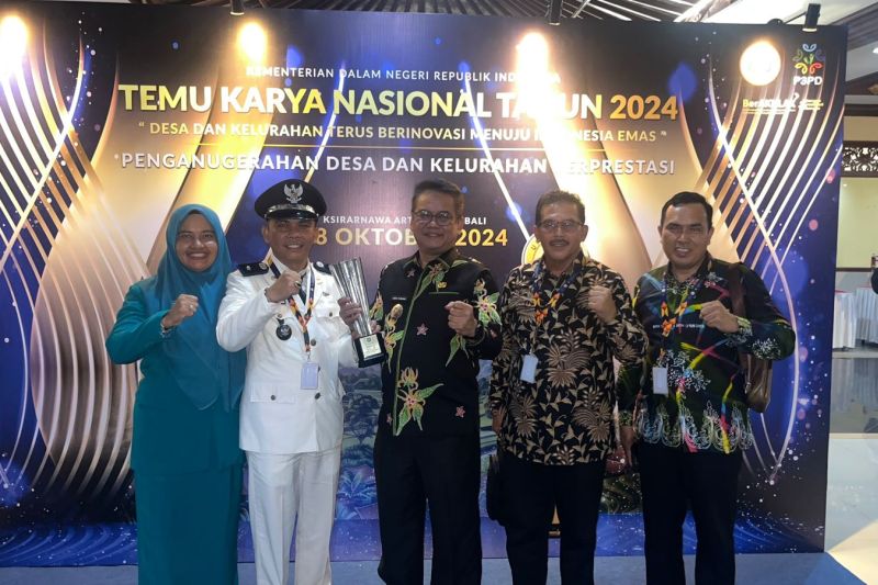 Kampung Dayun Raih Penghargaan Desa Berprestasi Region I Sumatera
