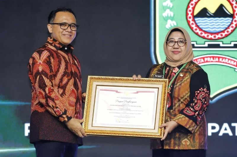 Inovasi Layanan Kesehatan Trenggalek Raih Penghargaan KemenPANRB