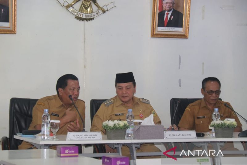 Penjabat Bupati Bogor Tekankan Evaluasi Pengendalian Inflasi Mingguan