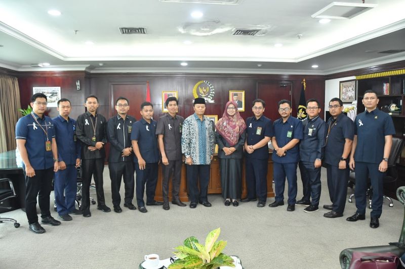 Dukungan untuk Hakim, HNW Serukan Keadilan dan Kesejahteraan