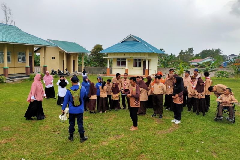 Simulasi Evakuasi Siswa SLB Natuna, Tingkatkan Keselamatan Kebakaran