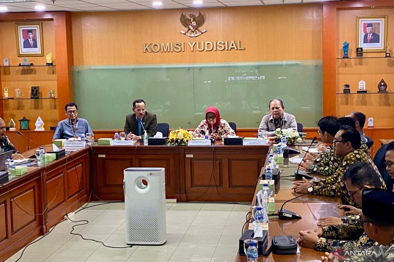 KY dan MA Komitmen Tingkatkan Kesejahteraan Hakim di Indonesia