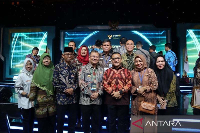 Menteri PANRB Resmikan Mal Pelayanan Publik di OKU Timur