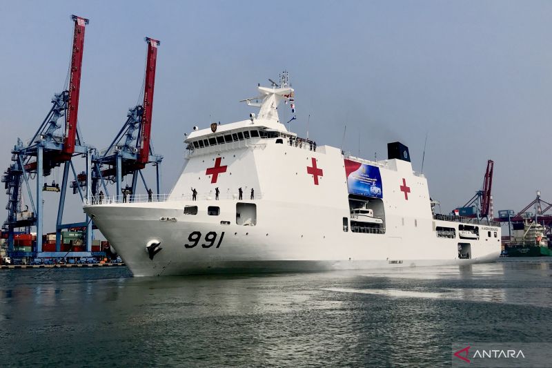 Pelayaran KRI WSH-991 di Pasifik, Uji Kapal dan Diplomasi Kemanusiaan