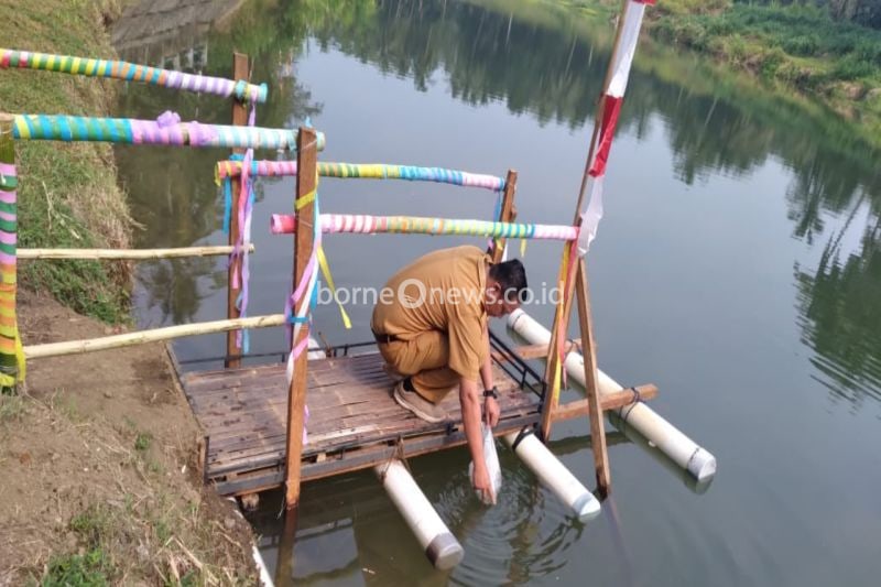 Pertamina Tebar 150 Ribu Bibit Ikan Nilem untuk Lestarikan Ekosistem Jambi