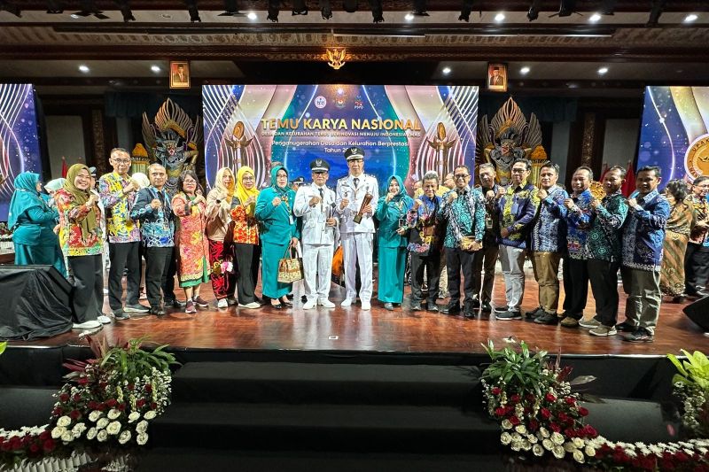 Desa Malinau Kota dan Kelurahan Pamusian Raih Prestasi Nasional