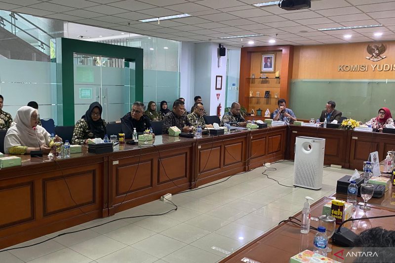 Komisi Yudisial Tanggapi Tuntutan Hakim, SHI Harap Dukungan Pemerintah