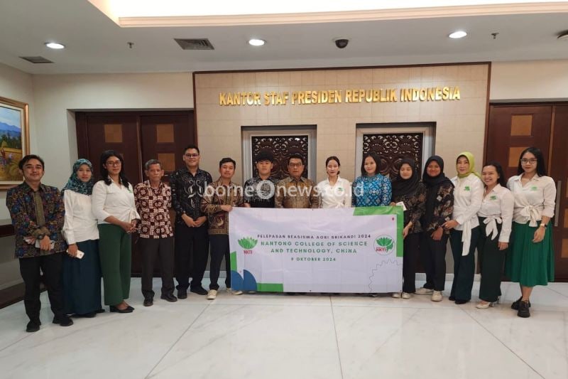Moeldoko Lepas Lima Peraih Beasiswa Agri Srikandi ke China