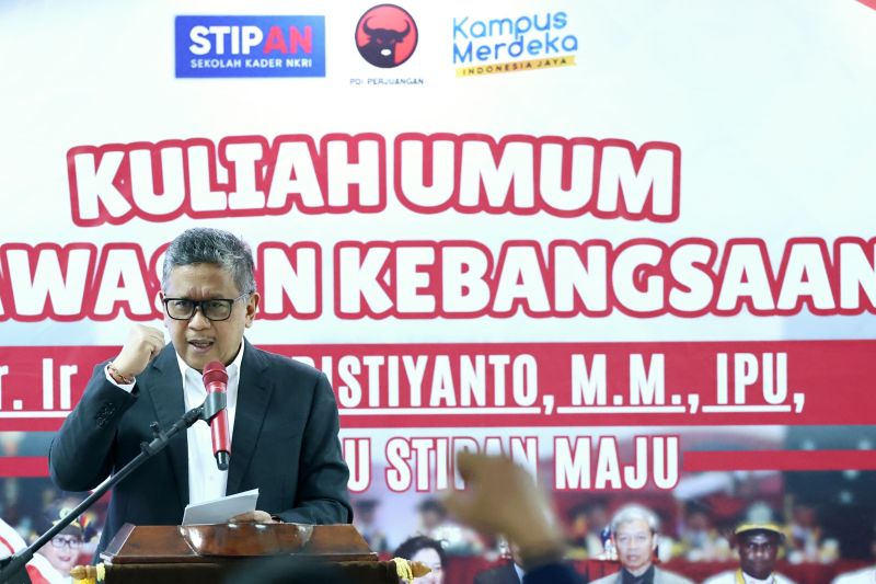 Hasto Kristiyanto Ajak Mahasiswa STIPAN Berani Berinovasi untuk Bangsa