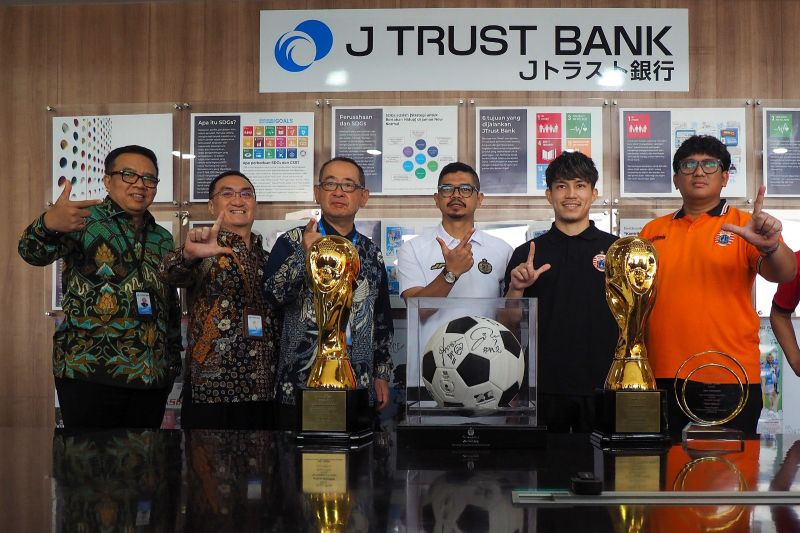 J Trust Bank dan Persija Luncurkan Tabungan TORA PERSIJA untuk Jakmania