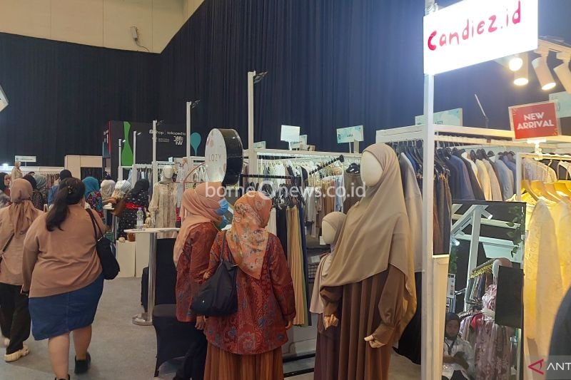 Tantangan Desainer Busana Sopan Indonesia Menembus Pasar Global