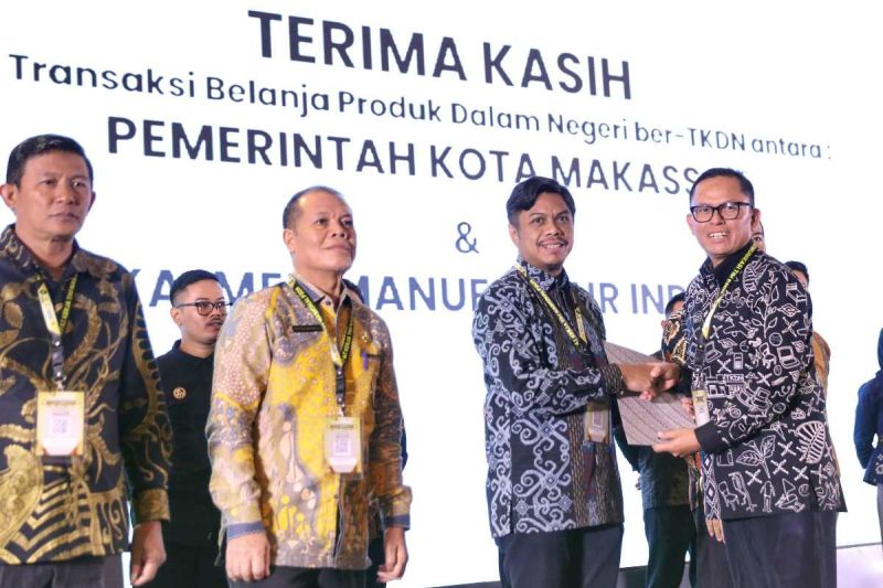 Makassar Raih Penghargaan Kemenperin Untuk Dukungan TKDN