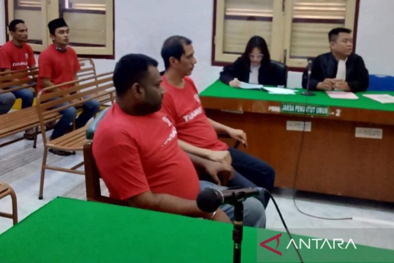 Jaksa tuntut 14 tahun penjara untuk dua kurir sabu satu kilogram